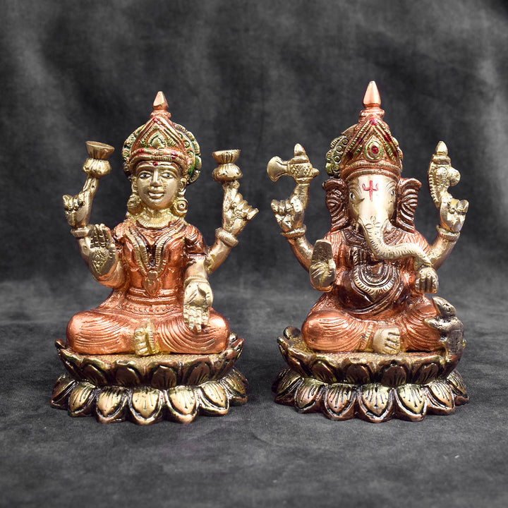 Beautiful handcrafted brass Lakshmi Ganesh idol for home temple and festive pooja. India’s Largest Brass Idols Brand - www.satvikstore.in