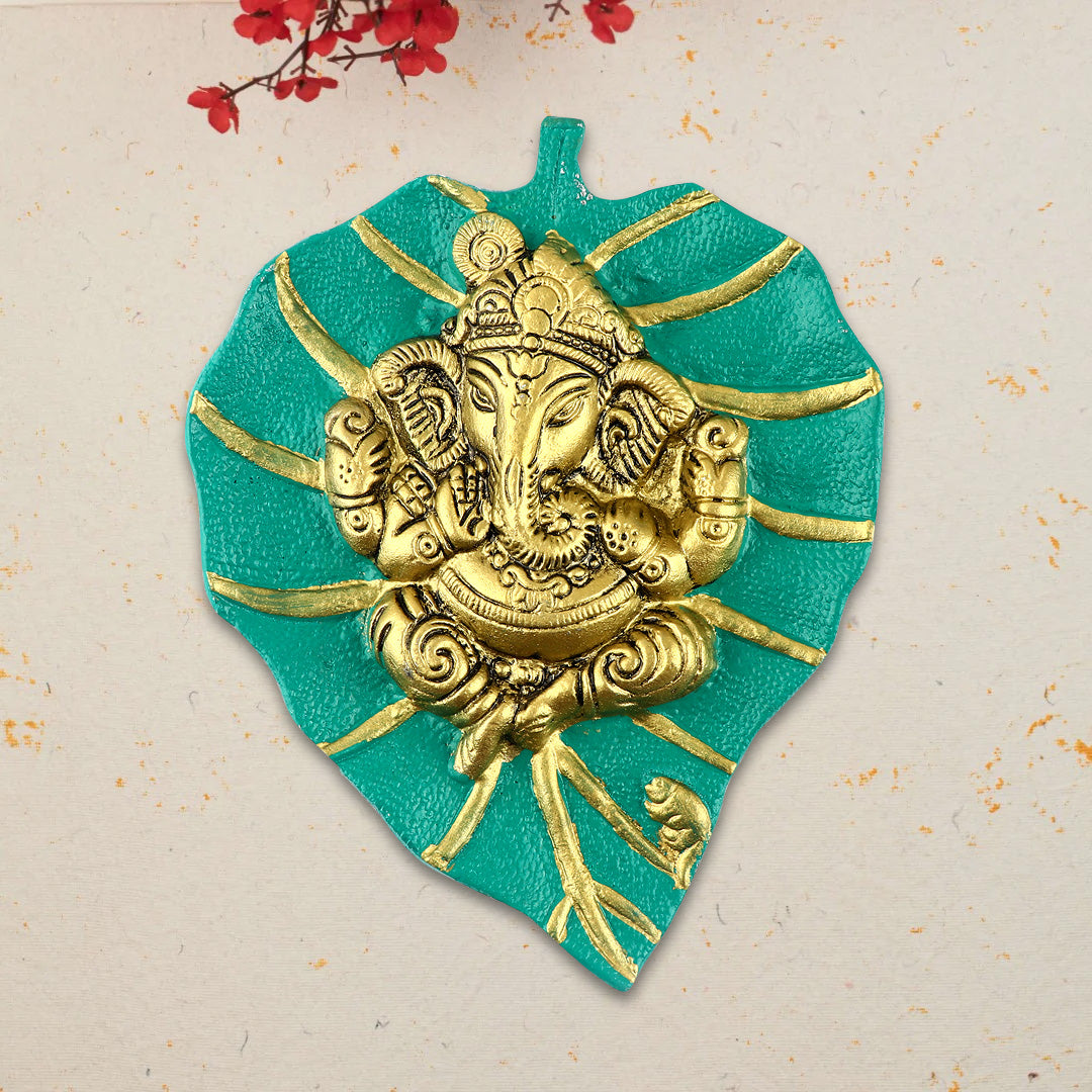 1 Pc Lord Ganesh on Leaf Patta Wall Hanging