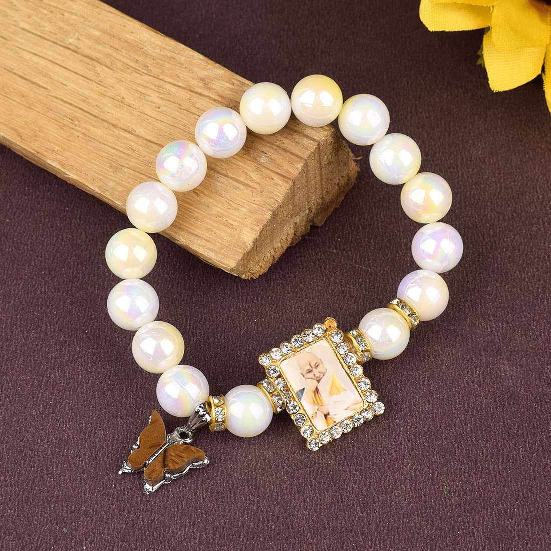 Butterfly Yellow & White Shade Bracelet with Jai Guruji Swaroop Handmade Bracelets