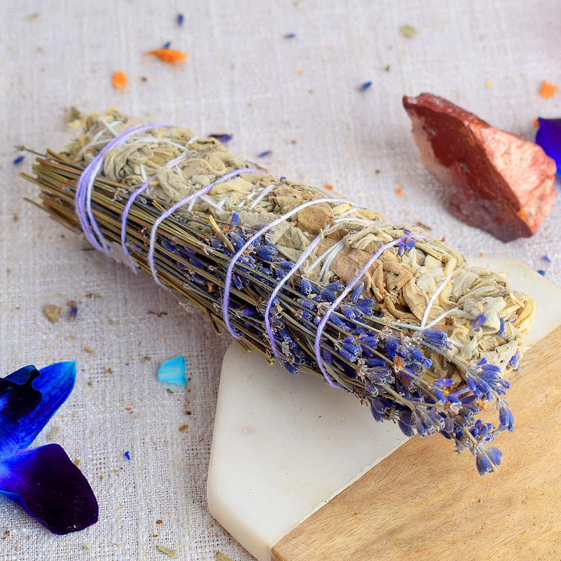 WHITE SAGE WITH LAVENDERS & RED JASPER CRYSTAL HEALING SMUDGES