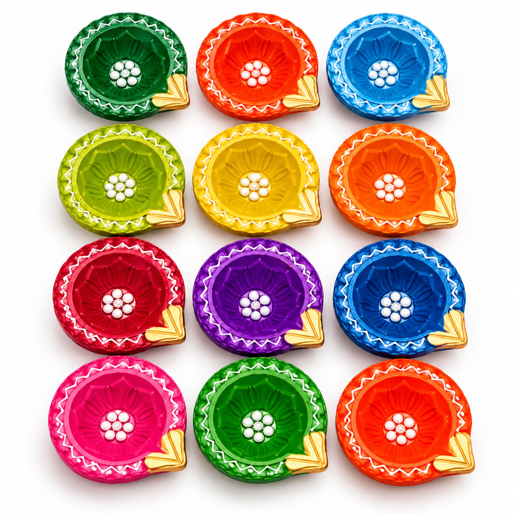 12 Pcs Premium Handmade Round Zigzag Border Clay Diyas