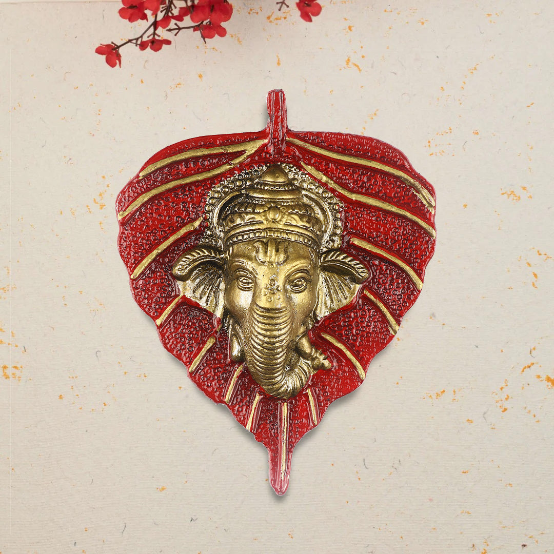 1 Pc Lord Ganesh Face on Leaf Patta Wall Hanging White