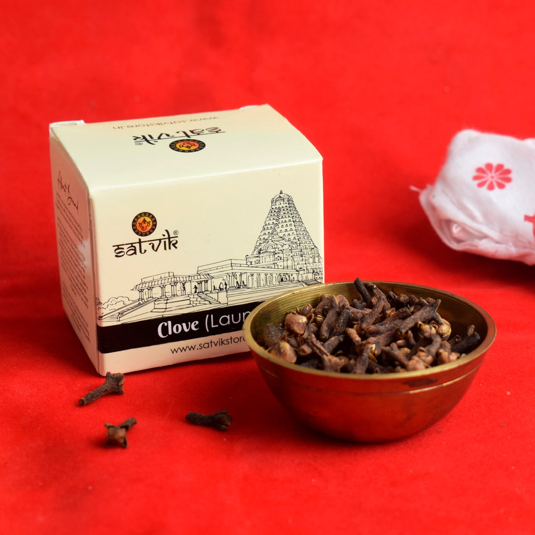 Cinnamon (Dal Chini Stick) is used in pooja rituals for its divine aroma and spiritual significance, enhancing the sacredness of hawan and offerings – India’s Largest Pooja Accessories Brand – www.satvisktore.in