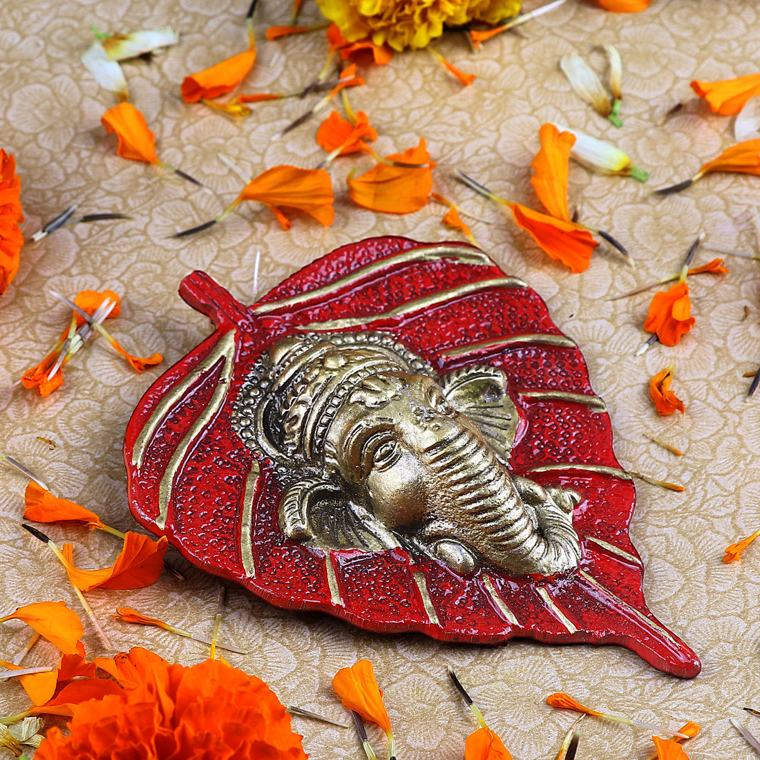 1 Pc Lord Ganesh Face on Leaf Patta Wall Hanging - Blue