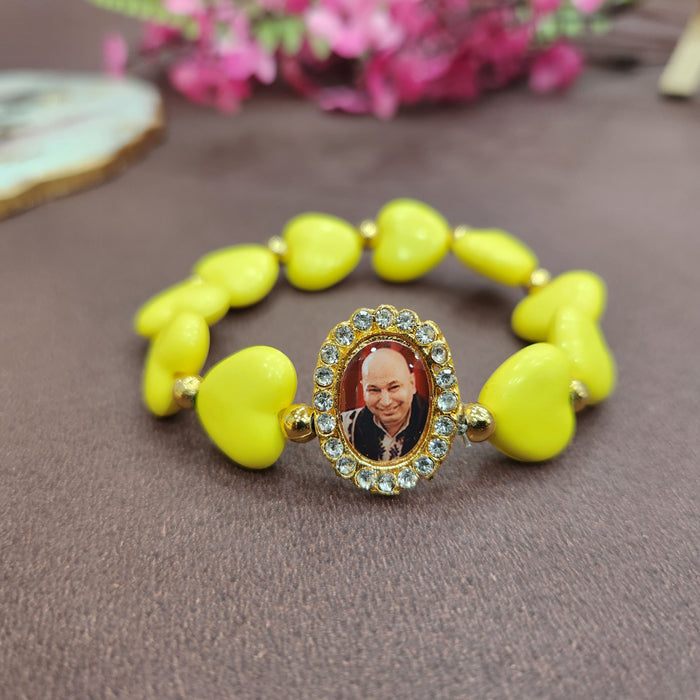 Yellow Heart Shaped Pearl Bracelet with Jai Guruji Swaroop Handmade Bracelets for Men and Women