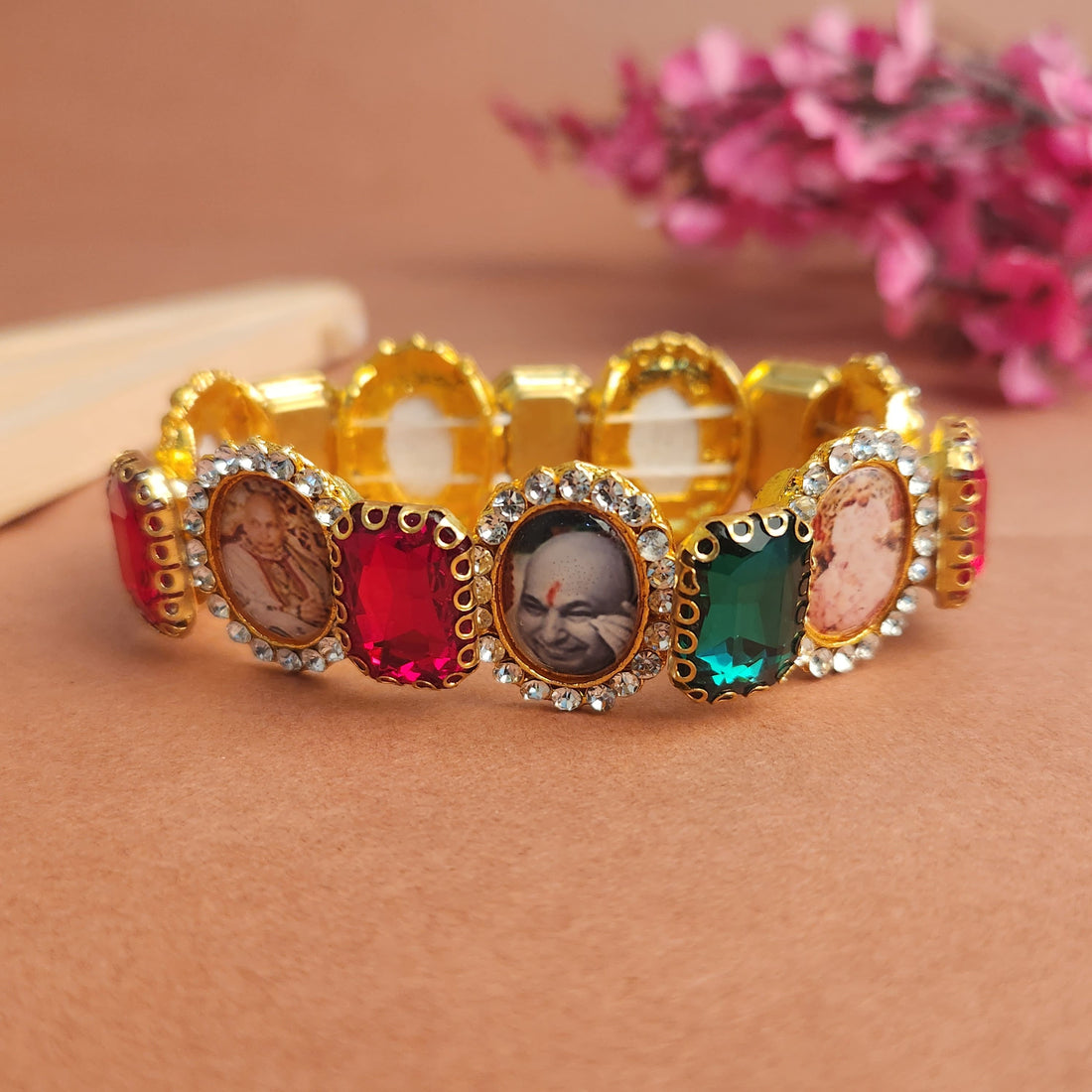 Red And Green  Bracelet with Jai Guruji Swaroop, Handmade Bracelets