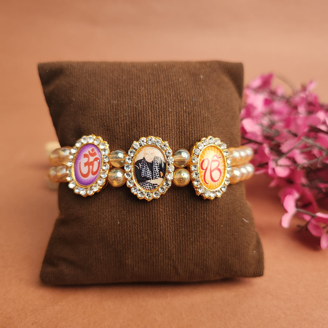 Light Brown Round Pearl Bracelet with Jai Guruji Swaroop Handmade Bracelets