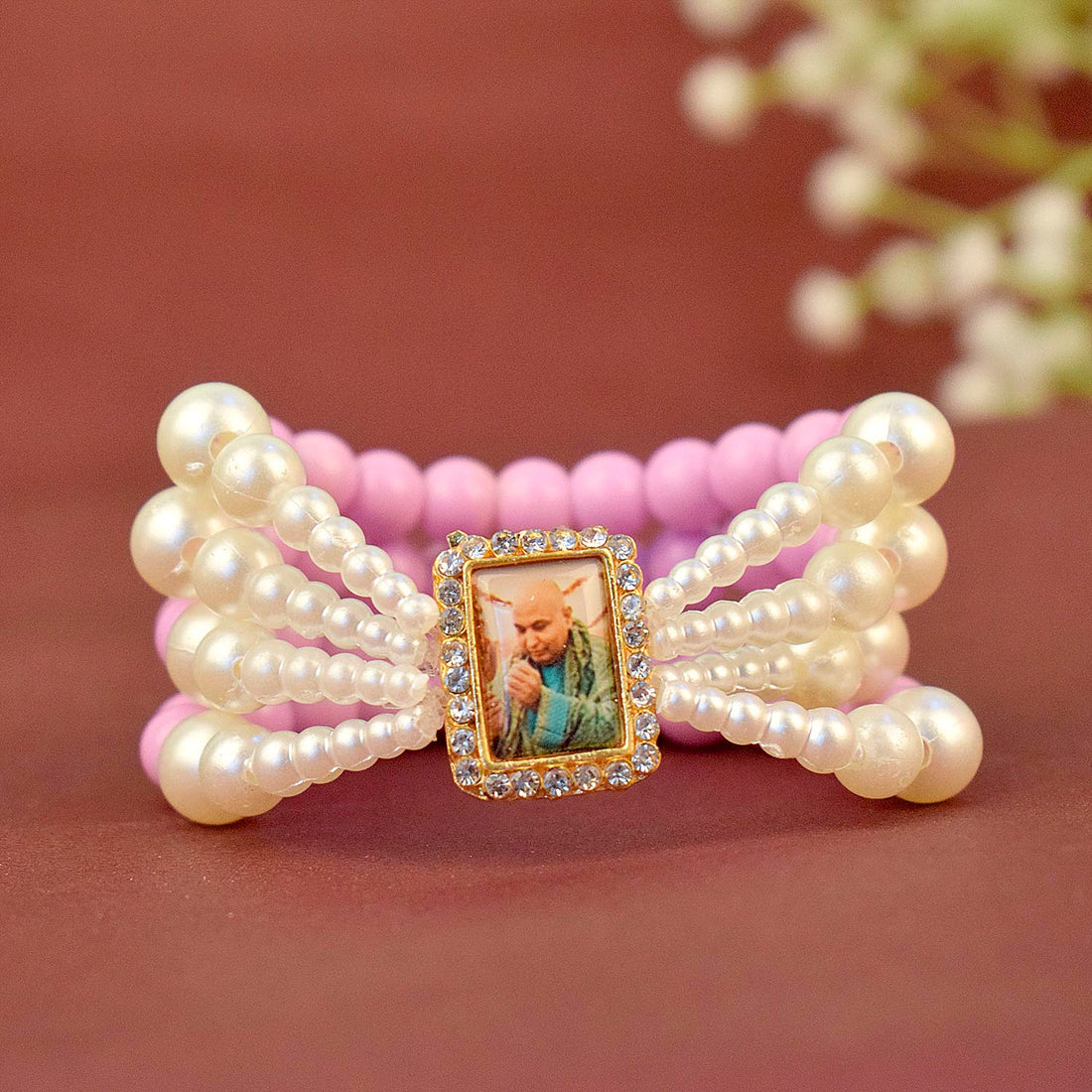 Blush Orchid with White Pearl Four Layer Guruji Swaroop Bracelet featuring delicate blush orchid beads and luminous white pearls with Jai Guruji Swaroop – perfect for spiritual wear, festive gifting, and daily devotion. India’s Largest Pooja Accessories Brand – www.satvikstore.in