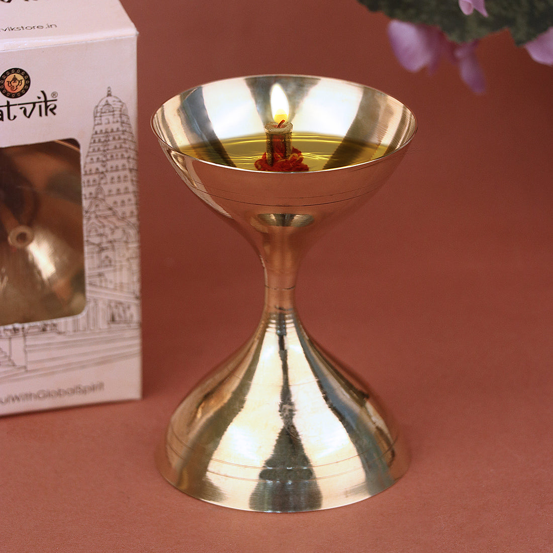 Brass Akhand Pooja Diya – Traditional unbroken flame diya for continuous spiritual lighting during rituals. India’s Largest Pooja Accessories Brand – www.satvikstore.in
