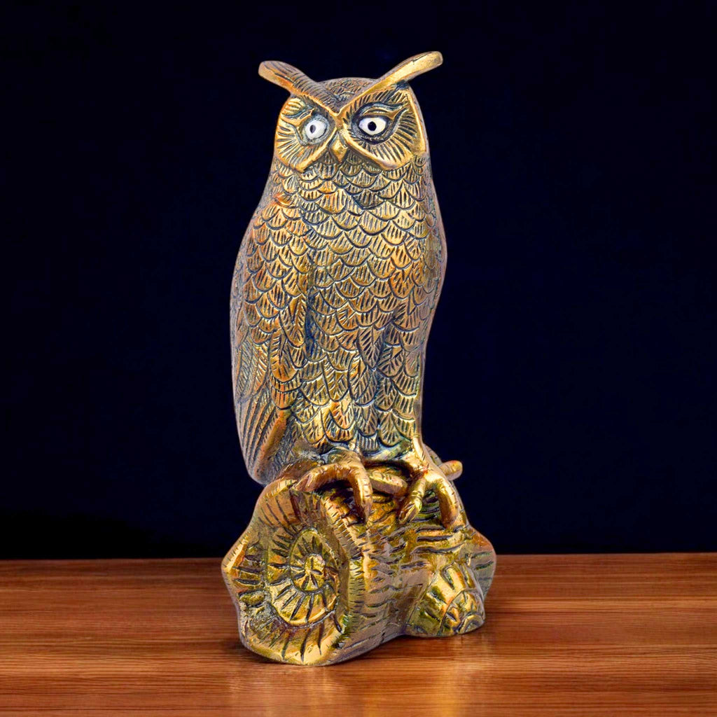  The 7.9 Inch Brass Owl Figurine Guardian of Wisdom and Insight is a beautifully crafted piece that symbolizes knowledge, wisdom, and intuition. This elegant owl figurine is made from high-quality brass, showcasing intricate detailing that highlights the owl's watchful gaze and majestic presence. 