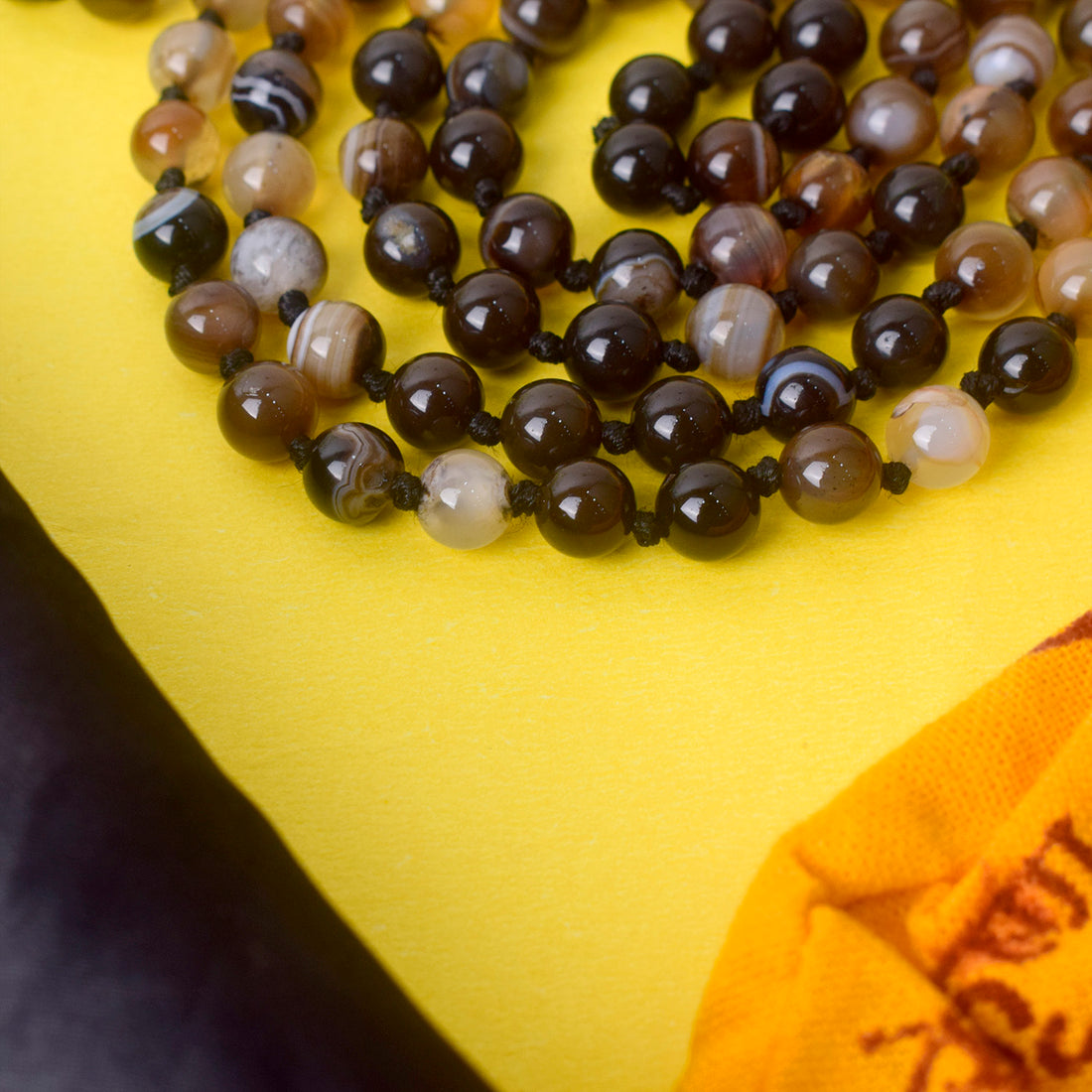 Premium Hakik Jap Mala Crystal Brown & Black