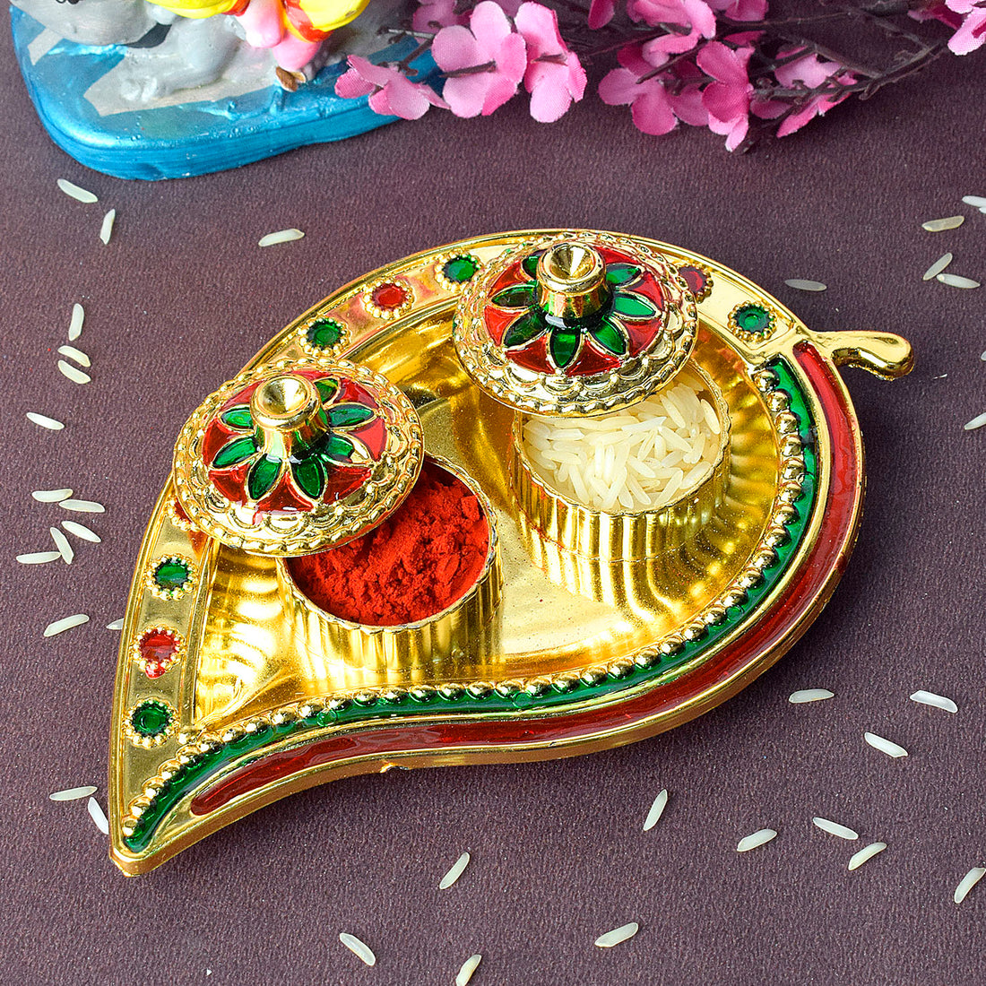 Leaf-Inspired Kumkum Holder with Precision