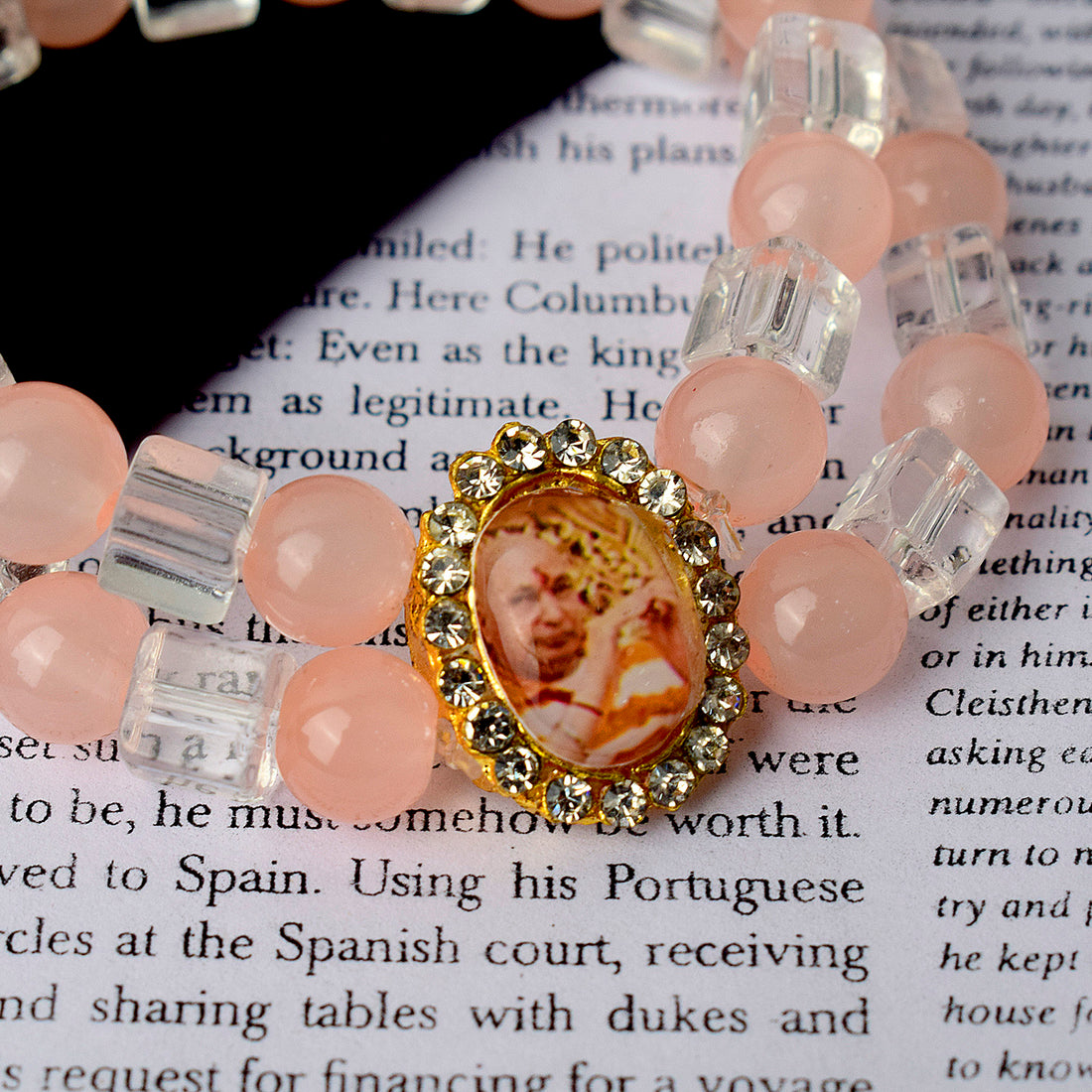 Timeless Treasures Peach And White Guru Ji Braceltes