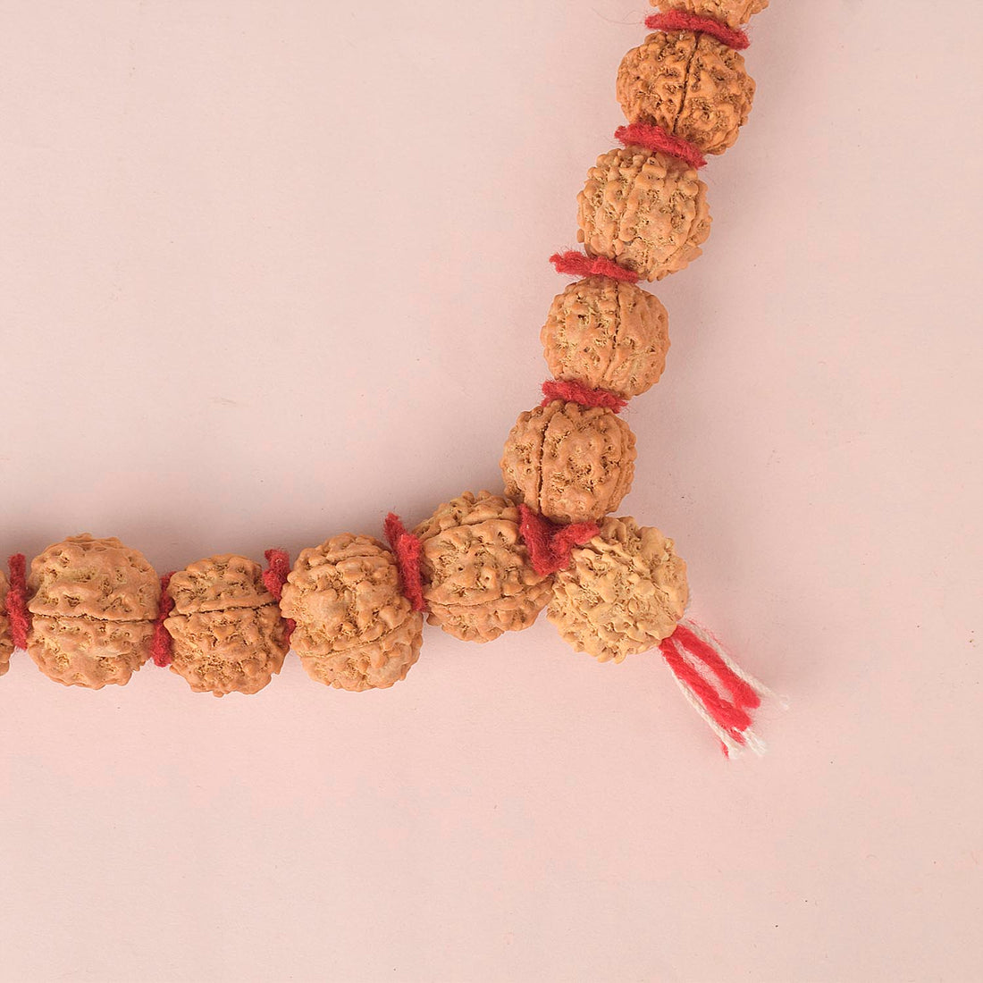 5 Mukhi Kanthi Semi Pathariya Rudraksha Mala