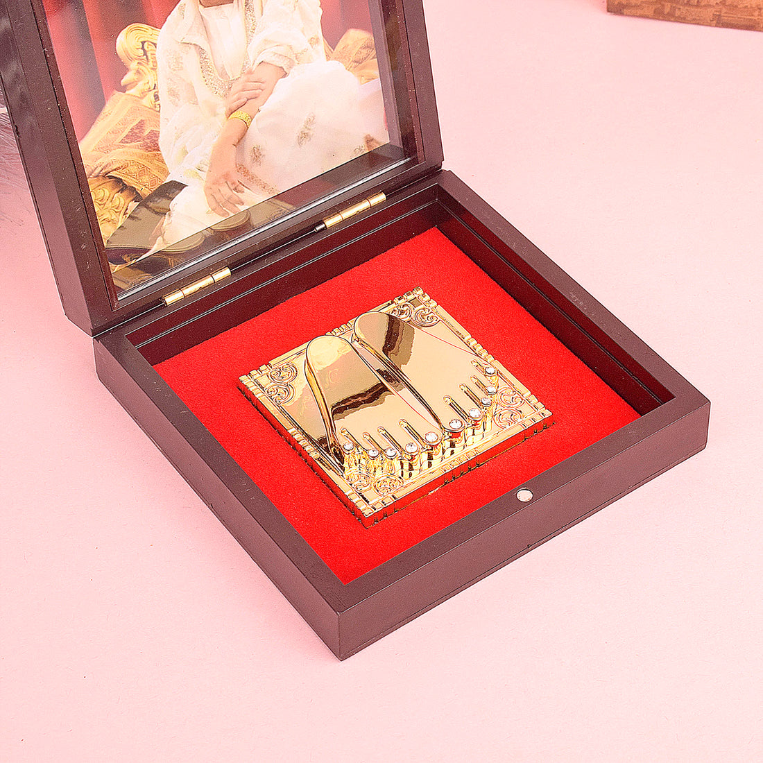 Guru Ji Gold Plated Sukrana Charan Paduka Prayer Box
