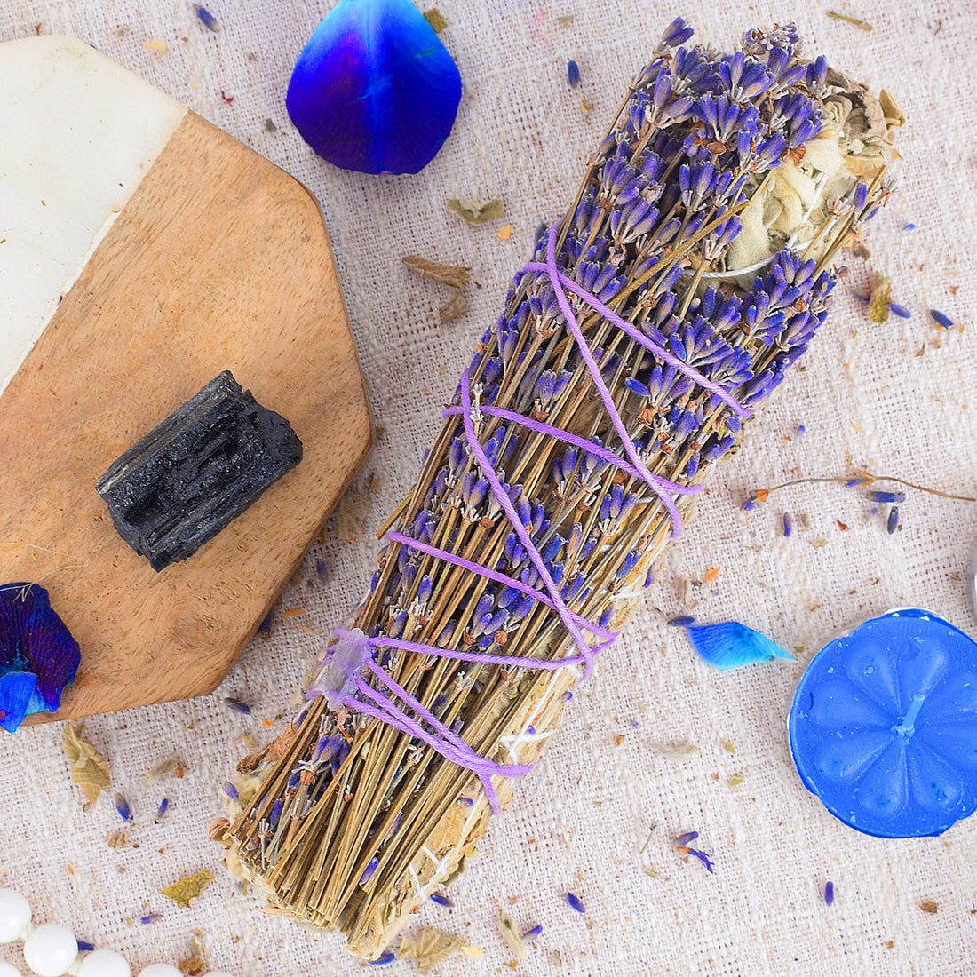 WHITE SAGE WITH LAVENDERS & BLACK TOURMALINE CRYSTAL HEALING SMUDGES