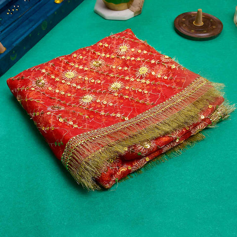 Graceful Mata Chunri (75x45 inch)