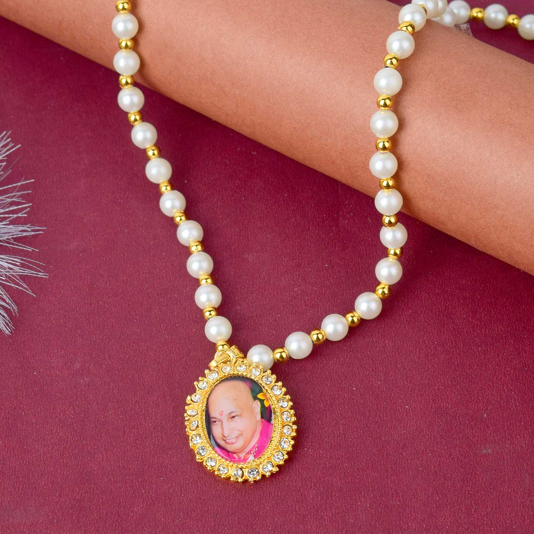 Jai Guruji Swaroop Mala with white and golden beads, perfect for pooja, gifting, and spiritual elegance. India’s Largest Pooja Accessories Brand – www.satvikstore.in