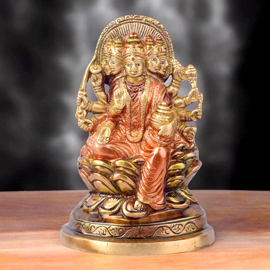 The 5.5 Inch Panchmukhi Laxmi Idol Symbol of Prosperity and Divine Blessings is a beautifully crafted idol that embodies the powerful and multifaceted energy of Goddess Laxmi, the deity of wealth, prosperity, and abundance. This unique idol features Panchmukhi (five-faced) Laxmi, representing the five different aspects of life that she governs – wealth, health, education, prosperity, and peace.