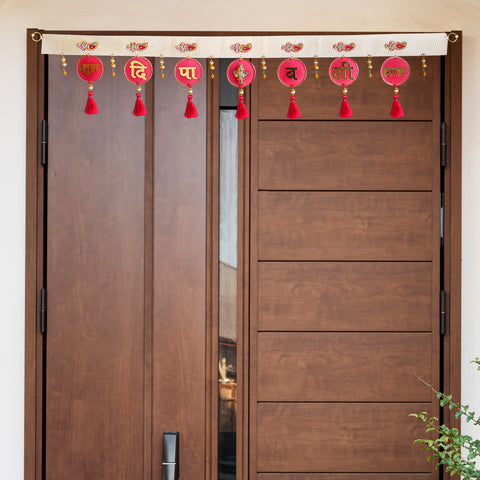 Resin Toran for Door Decoration in Pink – Beautiful handcrafted pink resin toran designed for vibrant festive and traditional Indian doorway decoration. India’s Largest Pooja Accessories Brand – www.satvikstore.in