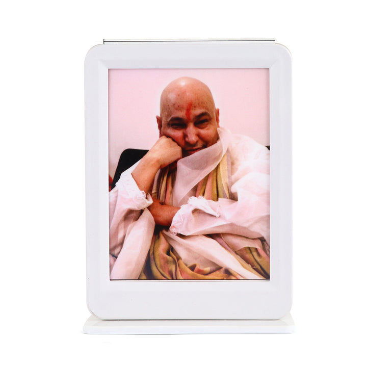 Guruji Swaroop LED Tabletop Photo Frame for home mandir, devotional display, and spiritual décor with illuminated lighting. India’s Largest Pooja Accessories Brand – www.satvikstore.in