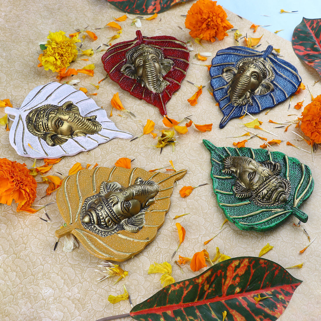 1 Pc Lord Ganesh Face on Leaf Patta Wall Hanging - Blue