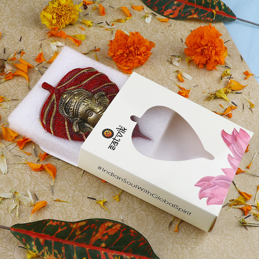 1 Pc Lord Ganesh Face on Leaf Patta Wall Hanging White