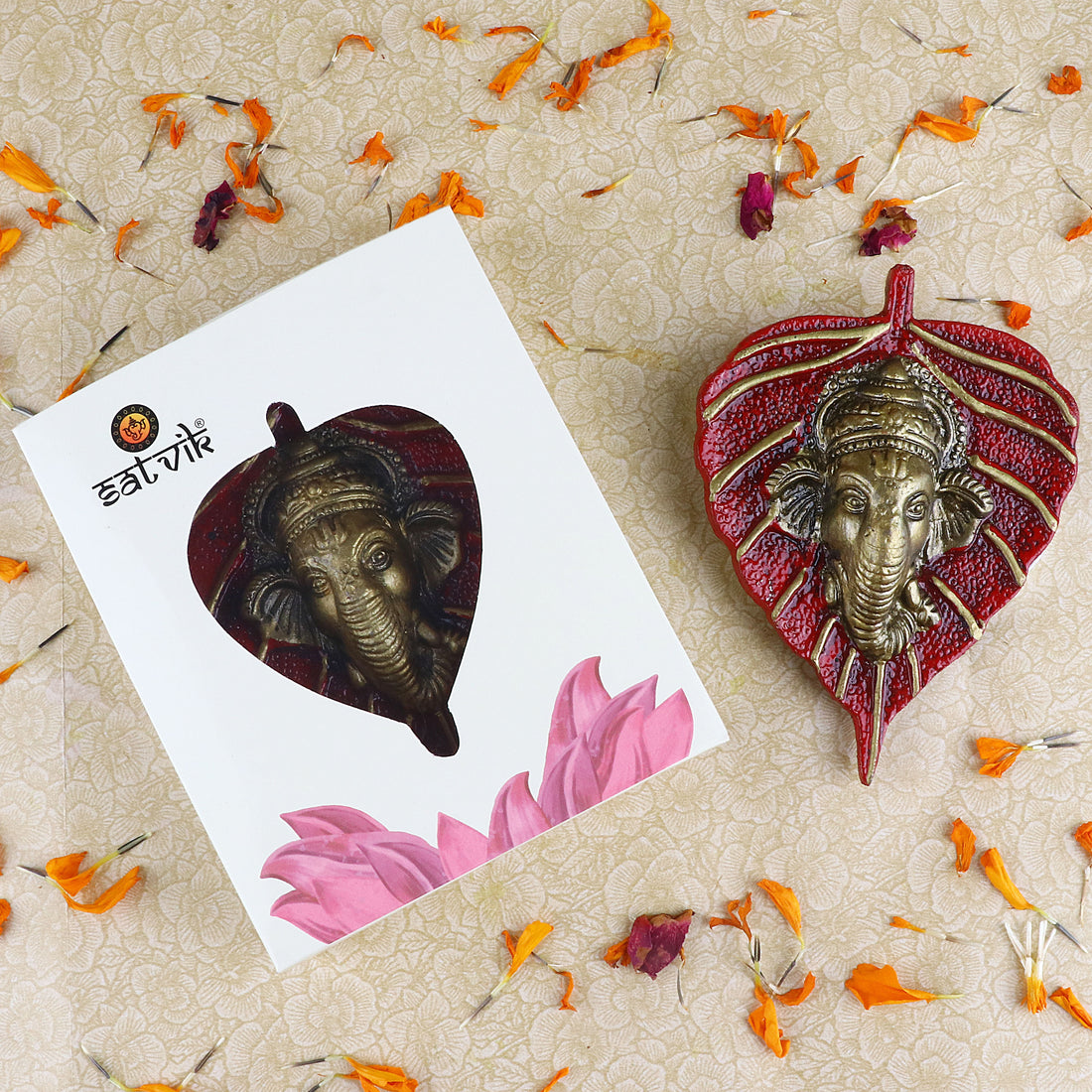 1 Pc Lord Ganesh Face on Leaf Patta Wall Hanging White